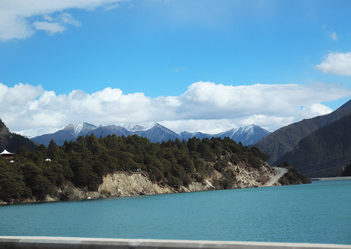 lhasa-nyingchi-motorway1