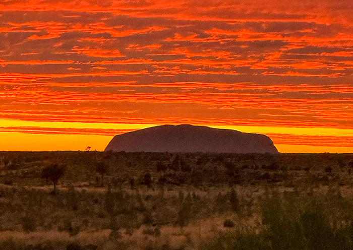 uluṟu-sunset-viewing-area1