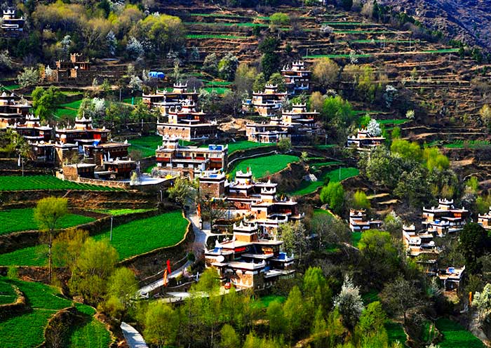 jiaju-tibetan-village1