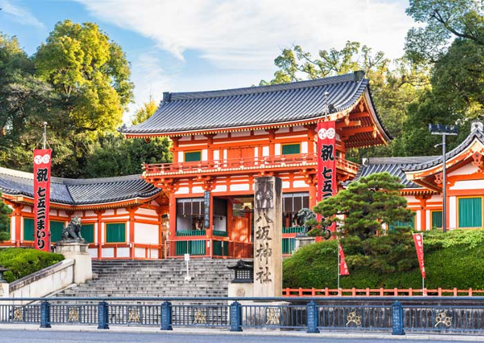 yasaka-shrine1