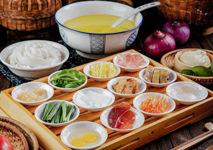 【雲南美食排行榜】來雲南旅遊必吃16大美食小吃推薦，好吃不踩雷